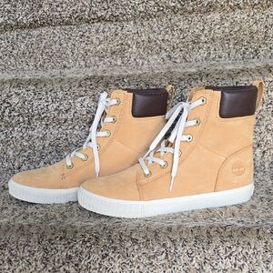Timberland Skyla Bay 6 inch Boot BRAND NEW Sz 9.5